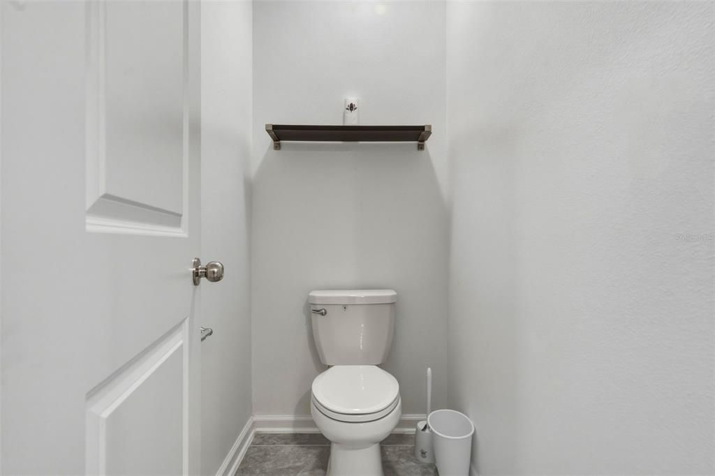 En Venta: $389,000 (4 camas, 2 baños, 1922 Pies cuadrados)