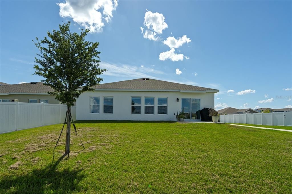 En Venta: $389,000 (4 camas, 2 baños, 1922 Pies cuadrados)