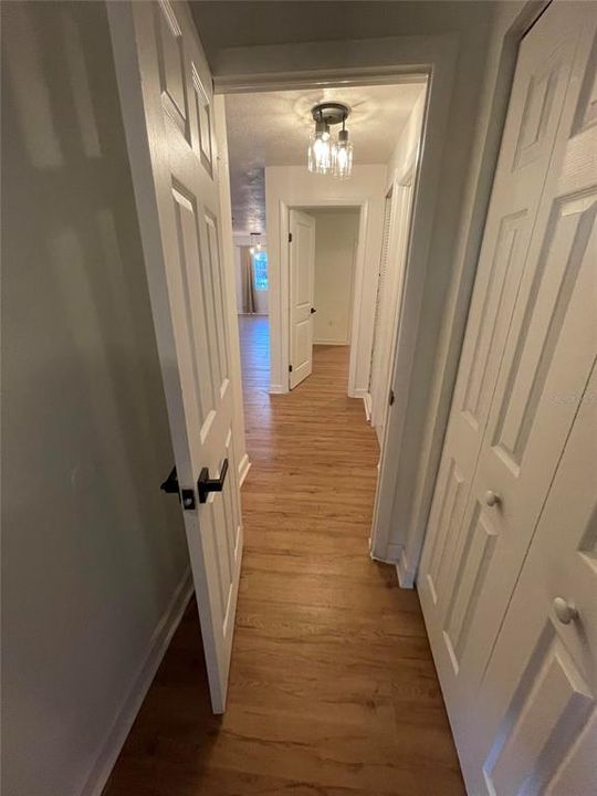 For Sale: $275,000 (2 beds, 2 baths, 1024 Square Feet)