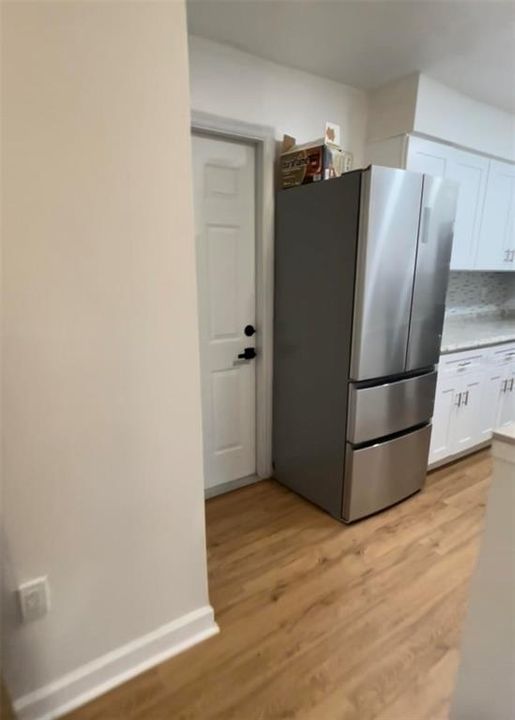 For Sale: $275,000 (2 beds, 2 baths, 1024 Square Feet)