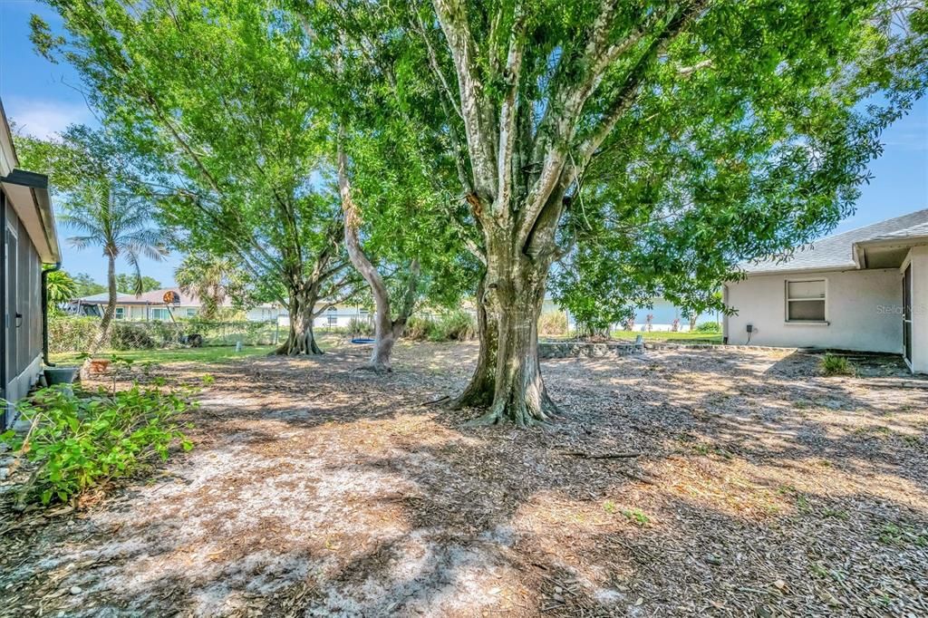 En Venta: $375,000 (3 camas, 2 baños, 1373 Pies cuadrados)