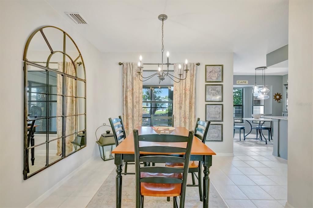 En Venta: $375,000 (3 camas, 2 baños, 1373 Pies cuadrados)