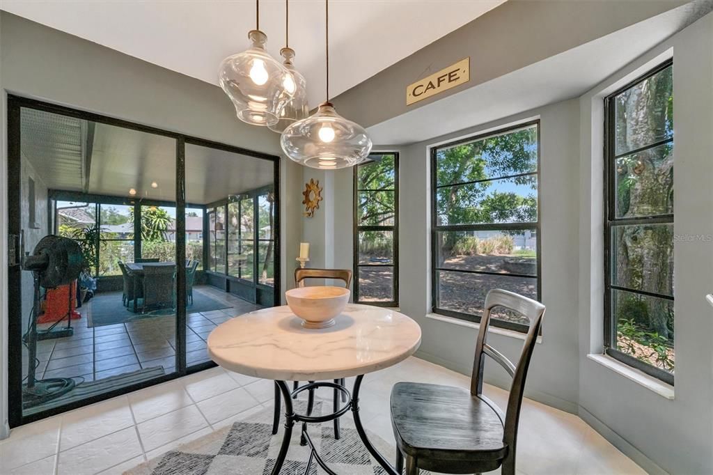 En Venta: $375,000 (3 camas, 2 baños, 1373 Pies cuadrados)