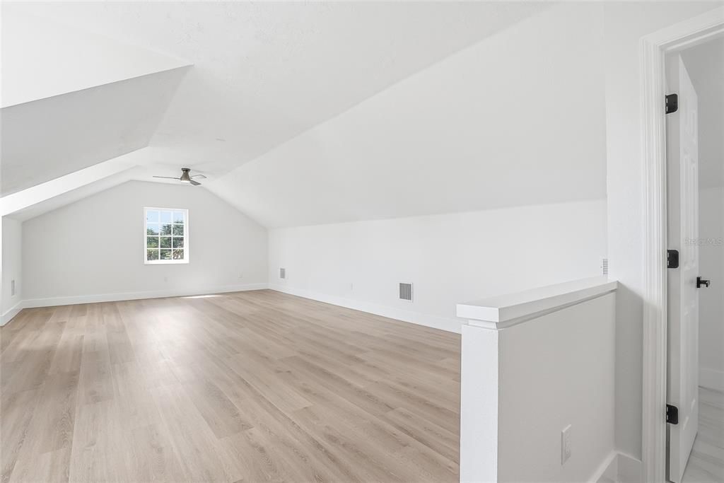 For Sale: $1,299,000 (3 beds, 3 baths, 3624 Square Feet)