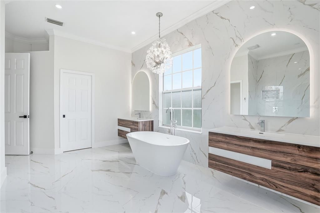 For Sale: $1,299,000 (3 beds, 3 baths, 3624 Square Feet)