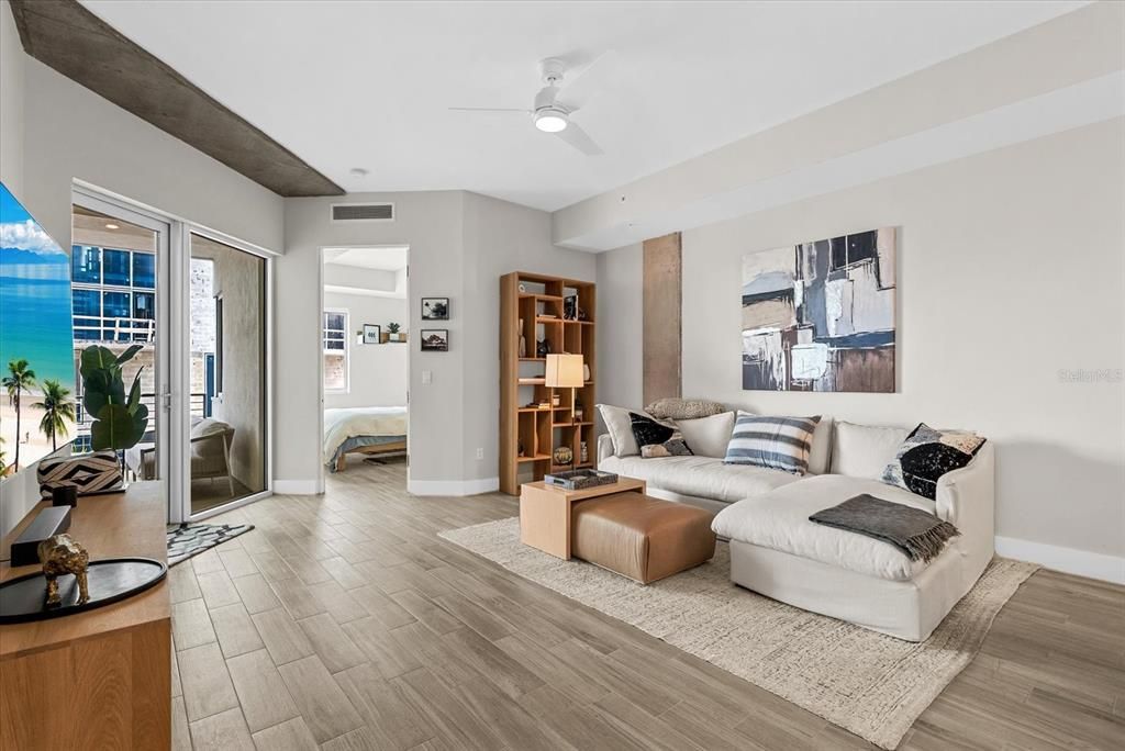 En Venta: $1,050,000 (2 camas, 2 baños, 1117 Pies cuadrados)