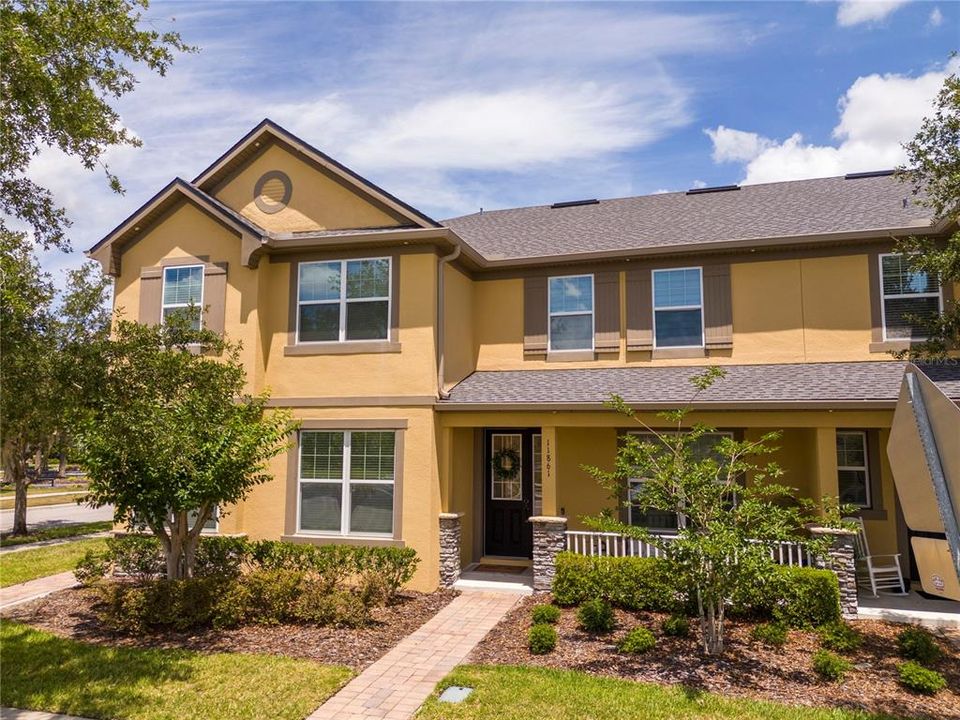 For Sale: $475,000 (3 beds, 2 baths, 1600 Square Feet)