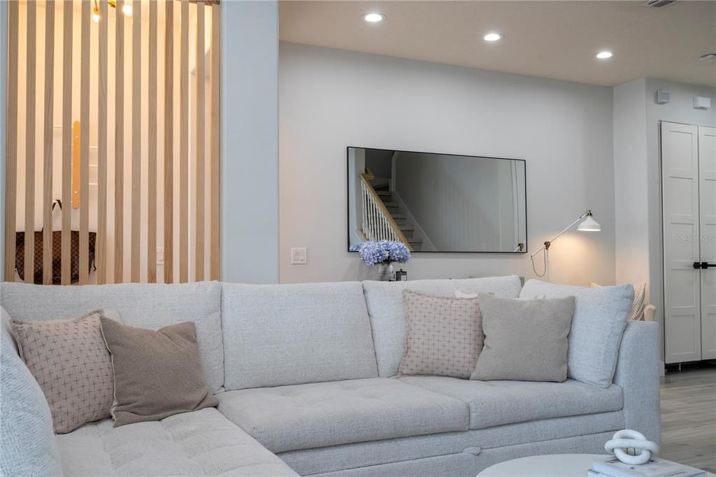 For Sale: $475,000 (3 beds, 2 baths, 1600 Square Feet)