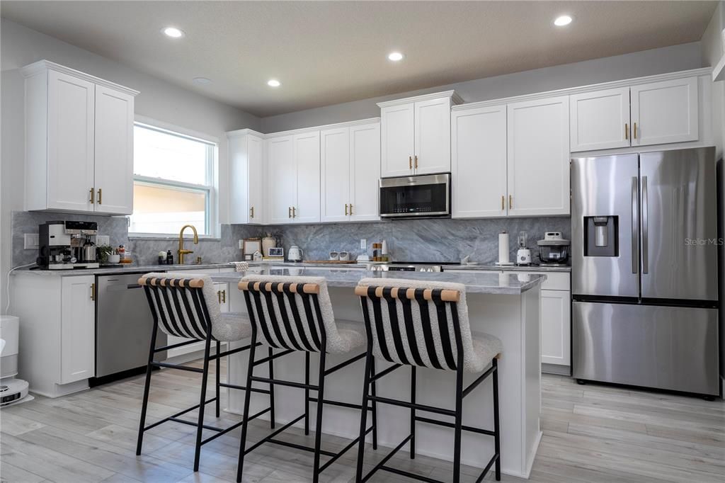 For Sale: $475,000 (3 beds, 2 baths, 1600 Square Feet)