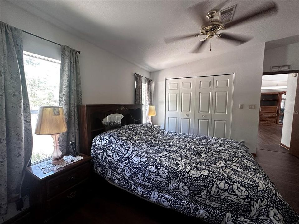 For Sale: $295,000 (3 beds, 2 baths, 1772 Square Feet)