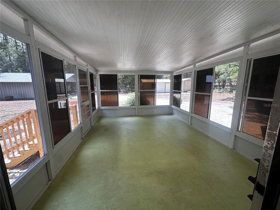 For Sale: $295,000 (3 beds, 2 baths, 1772 Square Feet)