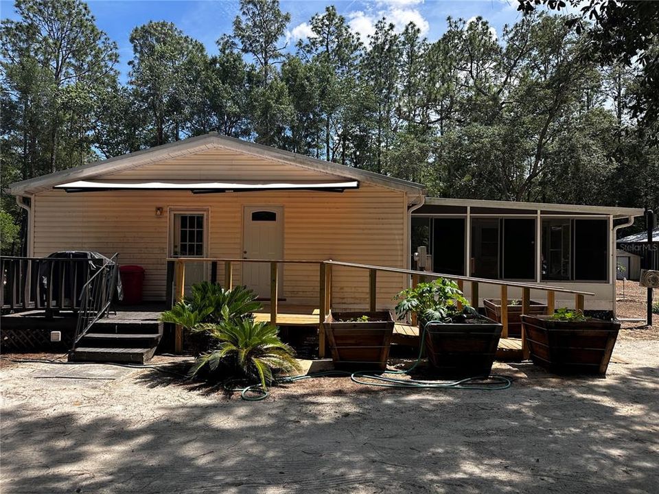 For Sale: $295,000 (3 beds, 2 baths, 1772 Square Feet)