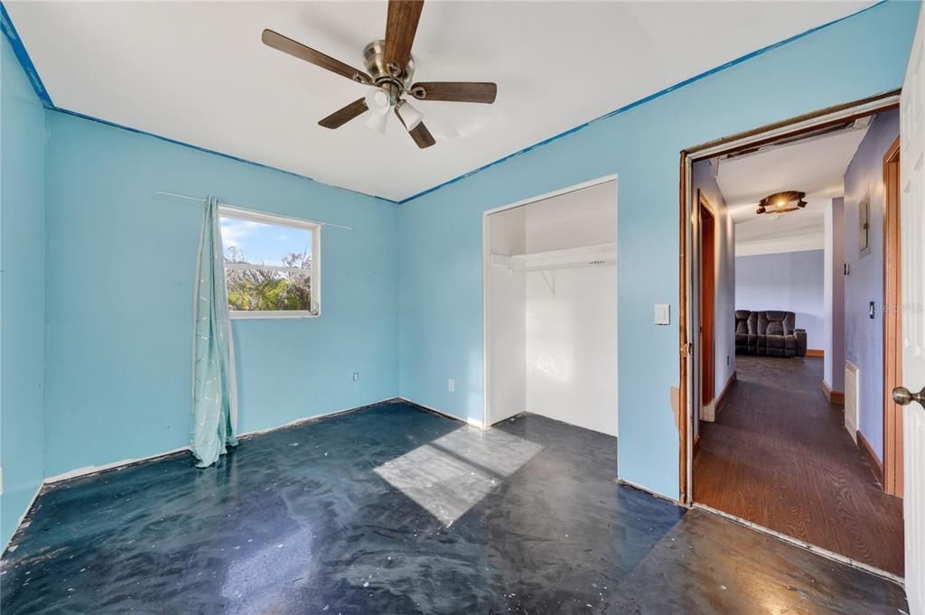Activo con contrato: $209,900 (3 camas, 1 baños, 1032 Pies cuadrados)