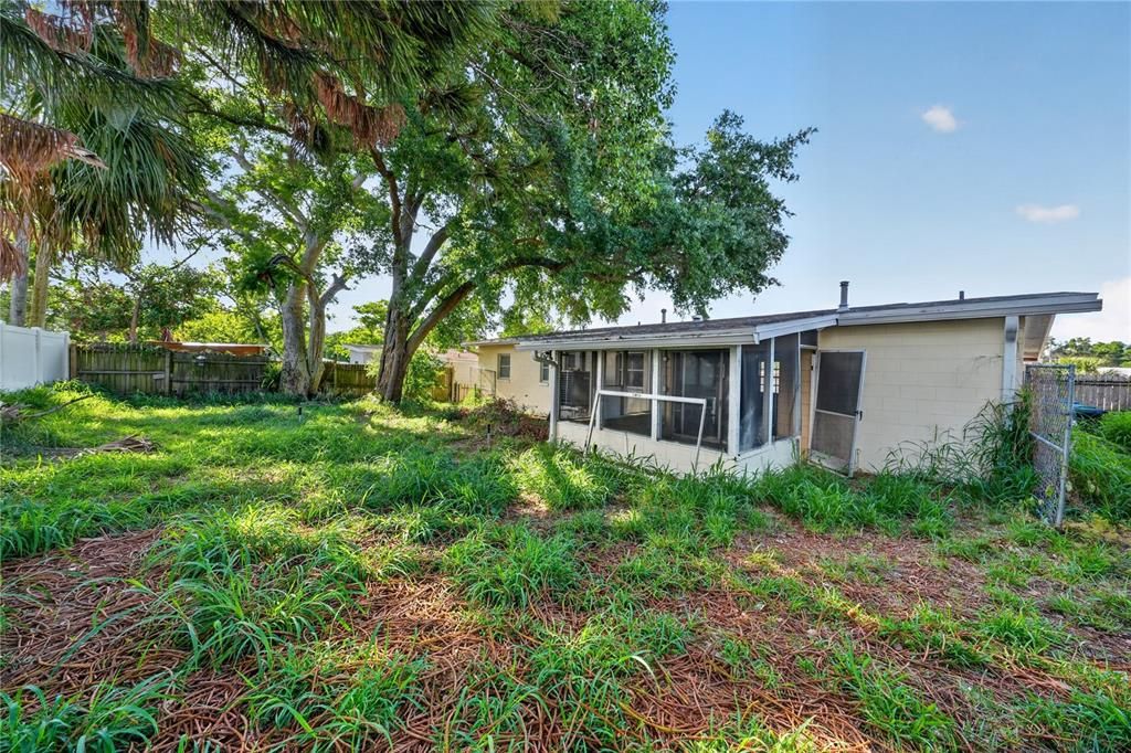 Activo con contrato: $209,900 (3 camas, 1 baños, 1032 Pies cuadrados)