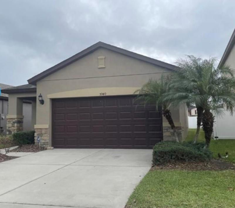 For Rent: $2,600 (3 beds, 2 baths, 1554 Square Feet)
