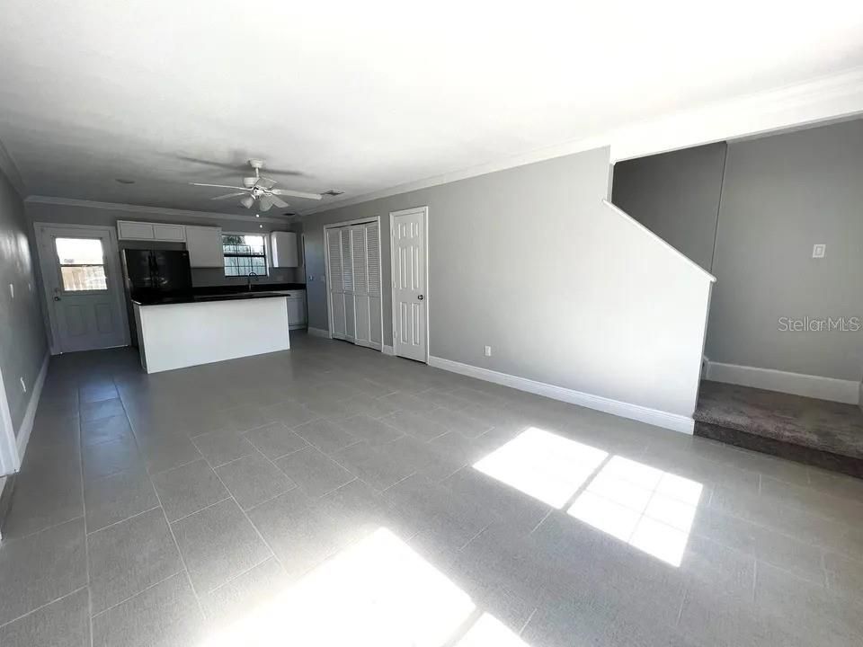 В аренду: $1,850 (3 спален, 2 ванн, 1159 Квадратных фут)