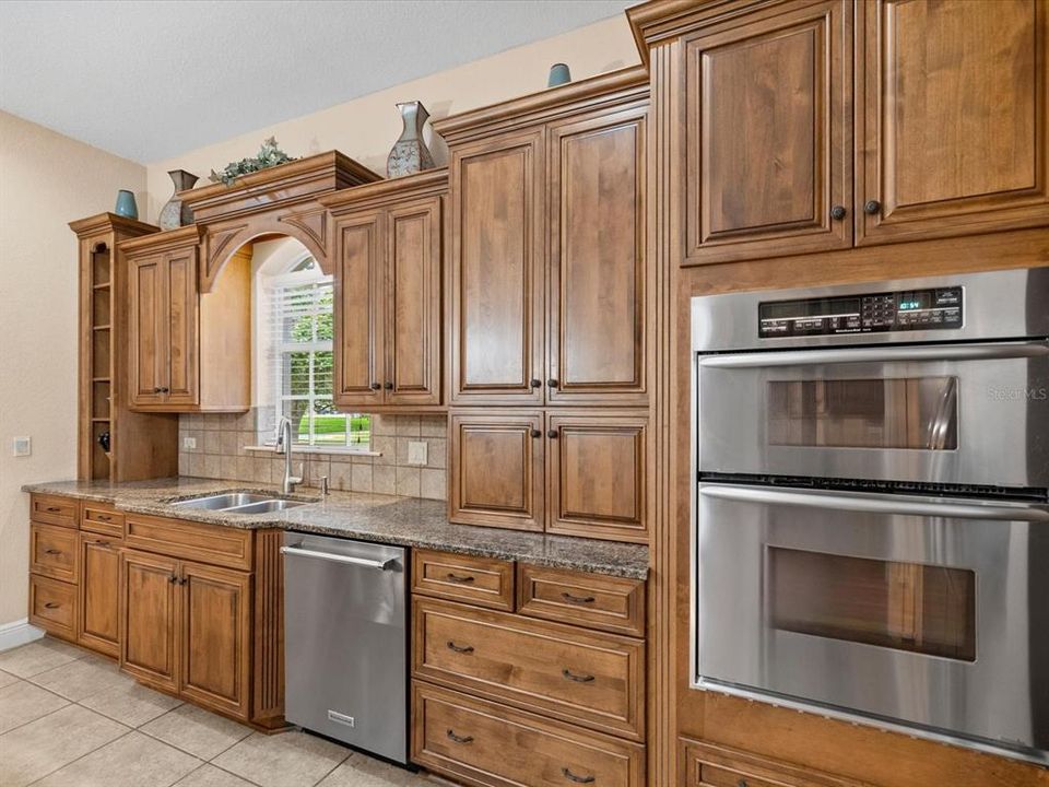 For Sale: $920,000 (4 beds, 3 baths, 3138 Square Feet)