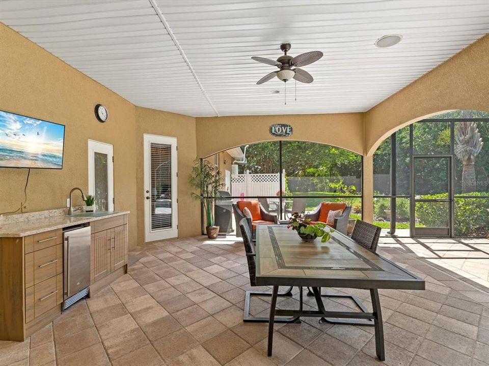 For Sale: $920,000 (4 beds, 3 baths, 3138 Square Feet)