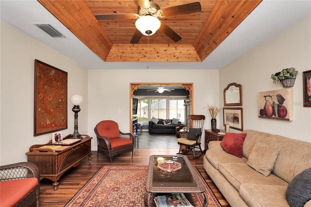 En Venta: $199,000 (2 camas, 2 baños, 1533 Pies cuadrados)
