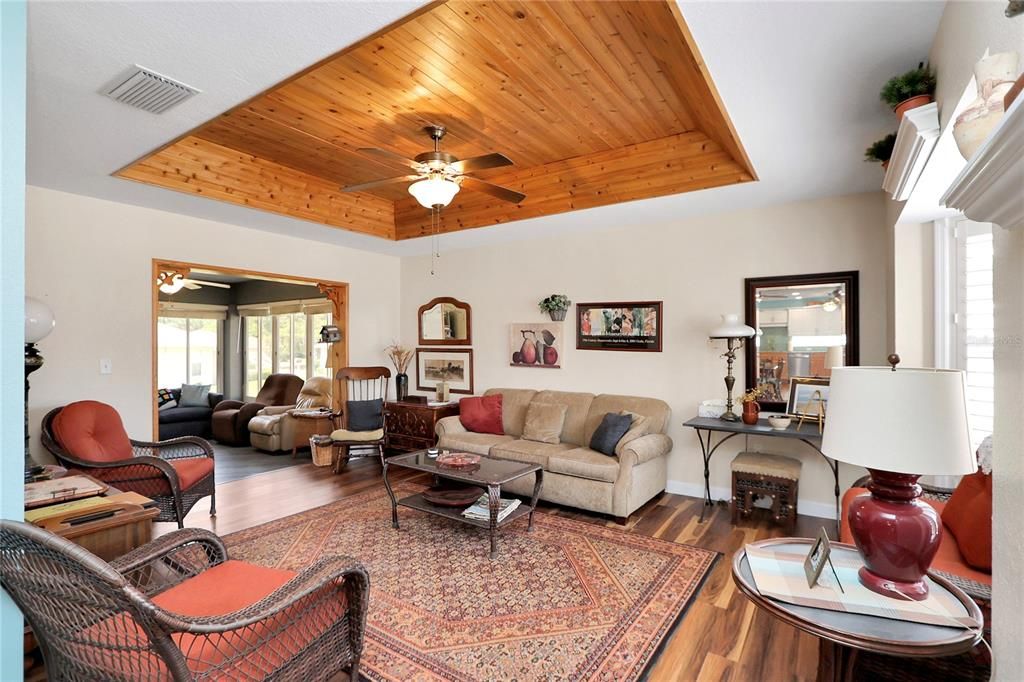 En Venta: $199,000 (2 camas, 2 baños, 1533 Pies cuadrados)