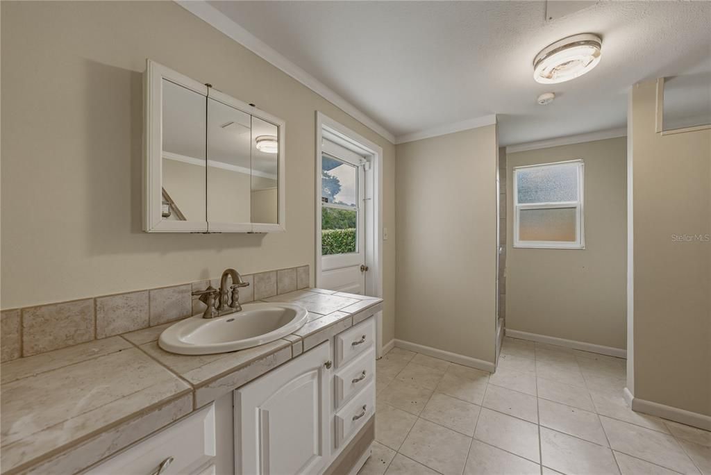 For Sale: $274,900 (3 beds, 2 baths, 1604 Square Feet)