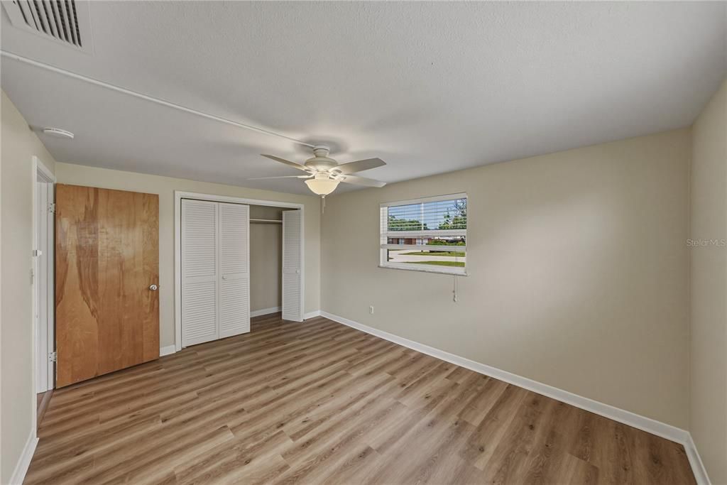 For Sale: $274,900 (3 beds, 2 baths, 1604 Square Feet)