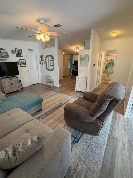 En Venta: $229,000 (2 camas, 2 baños, 1544 Pies cuadrados)