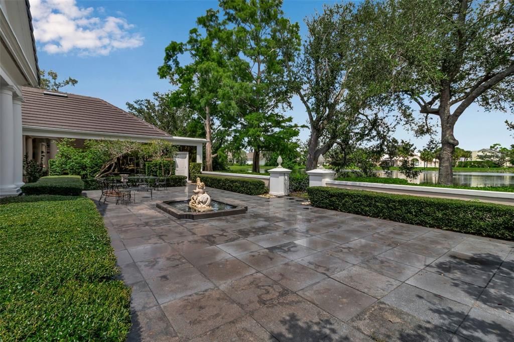 For Sale: $4,790,000 (4 beds, 5 baths, 5087 Square Feet)