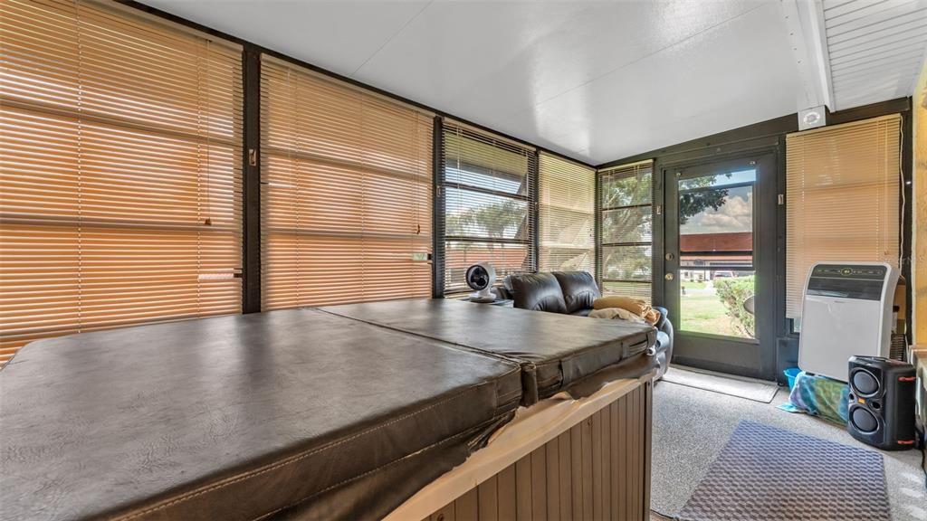For Sale: $170,000 (2 beds, 2 baths, 1385 Square Feet)