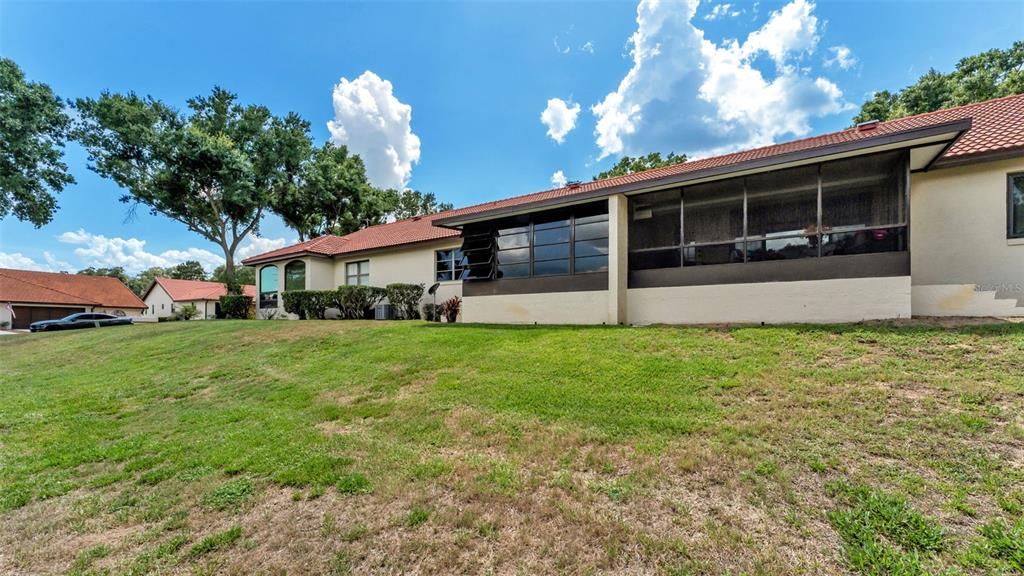 For Sale: $170,000 (2 beds, 2 baths, 1385 Square Feet)