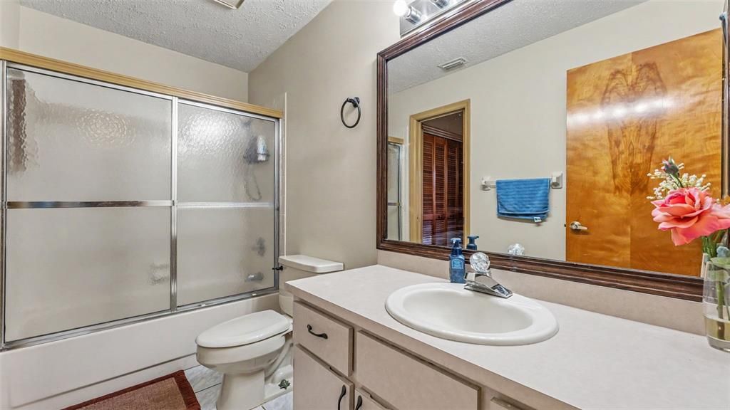 For Sale: $170,000 (2 beds, 2 baths, 1385 Square Feet)