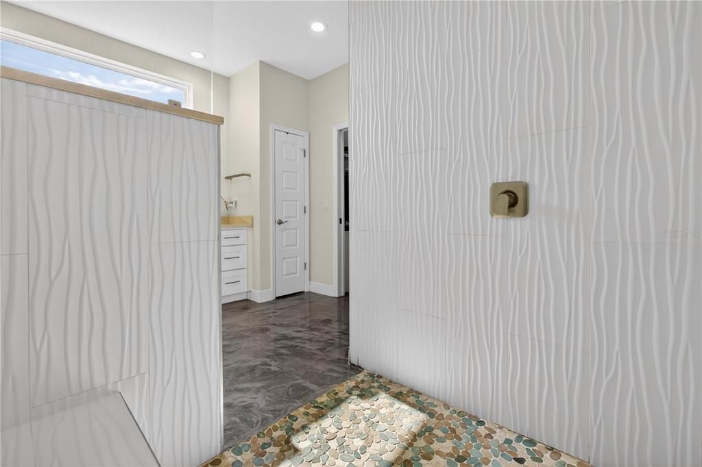 En Venta: $750,000 (3 camas, 3 baños, 3238 Pies cuadrados)