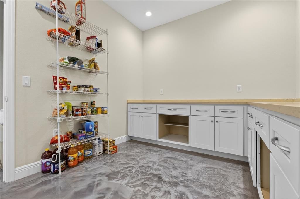 En Venta: $750,000 (3 camas, 3 baños, 3238 Pies cuadrados)