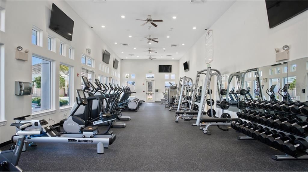 Activo con contrato: $599,000 (5 camas, 3 baños, 3469 Pies cuadrados)