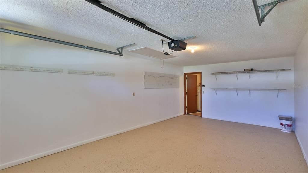 For Sale: $265,900 (2 beds, 2 baths, 1299 Square Feet)