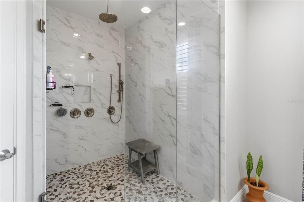 For Sale: $989,990 (4 beds, 4 baths, 3869 Square Feet)