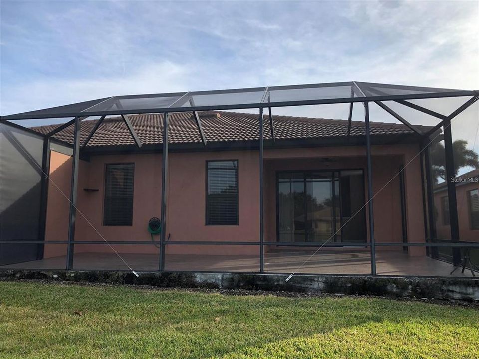 For Rent: $2,200 (3 beds, 2 baths, 1393 Square Feet)