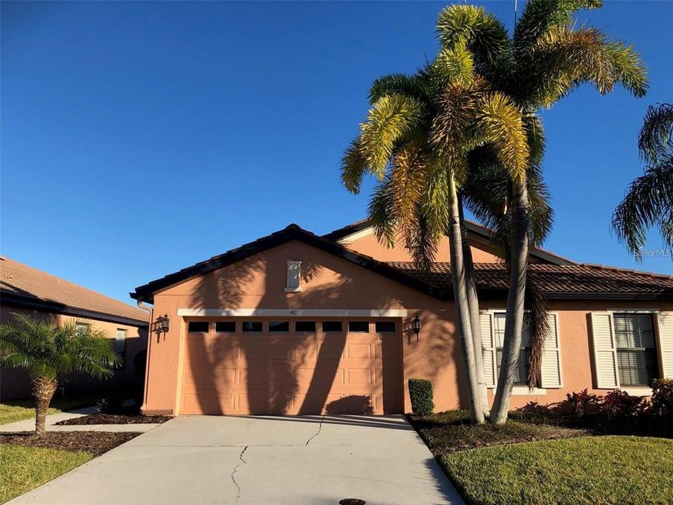 For Rent: $2,200 (3 beds, 2 baths, 1393 Square Feet)