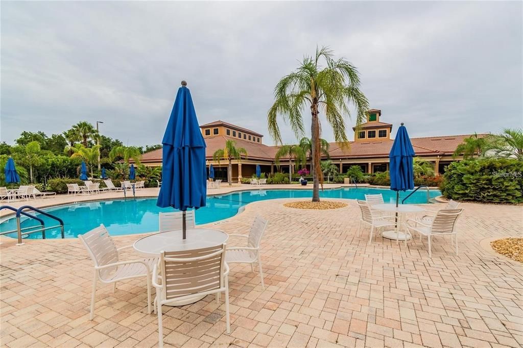 For Rent: $2,200 (3 beds, 2 baths, 1393 Square Feet)