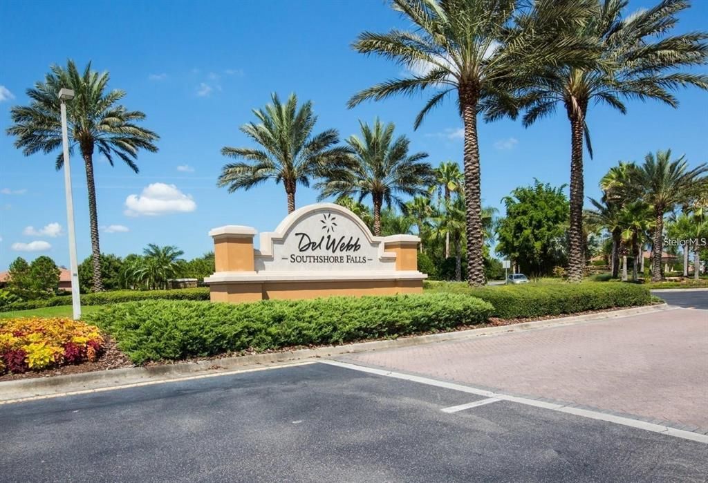 For Rent: $2,200 (3 beds, 2 baths, 1393 Square Feet)