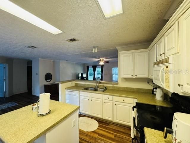 En Venta: $249,900 (3 camas, 2 baños, 1152 Pies cuadrados)