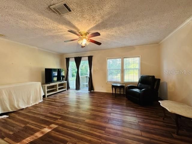 En Venta: $249,900 (3 camas, 2 baños, 1152 Pies cuadrados)