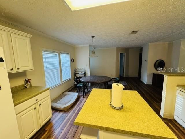 En Venta: $249,900 (3 camas, 2 baños, 1152 Pies cuadrados)