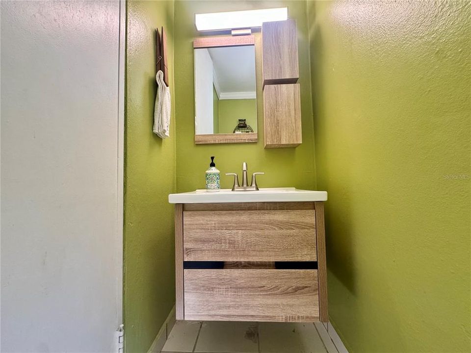 For Sale: $405,000 (3 beds, 2 baths, 2011 Square Feet)