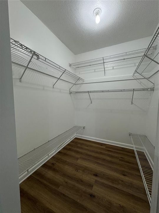 В аренду: $2,300 (3 спален, 2 ванн, 1640 Квадратных фут)