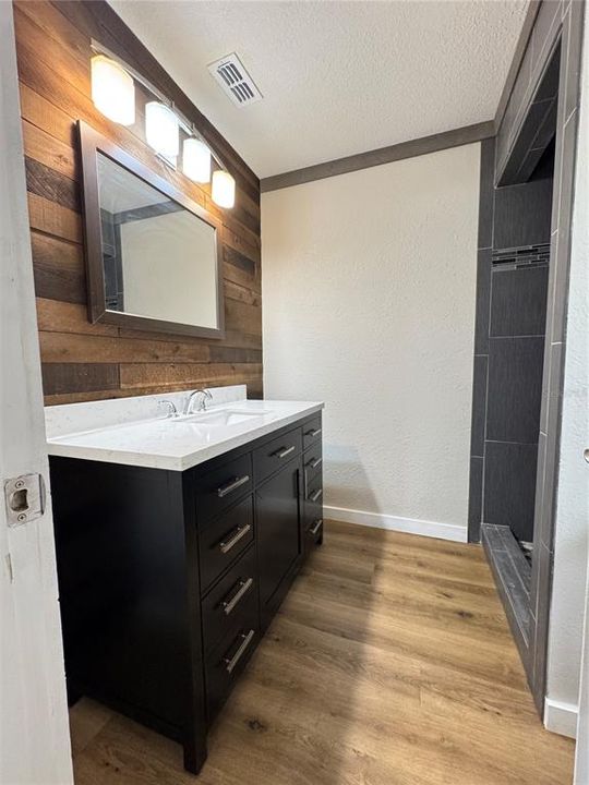 В аренду: $2,300 (3 спален, 2 ванн, 1640 Квадратных фут)