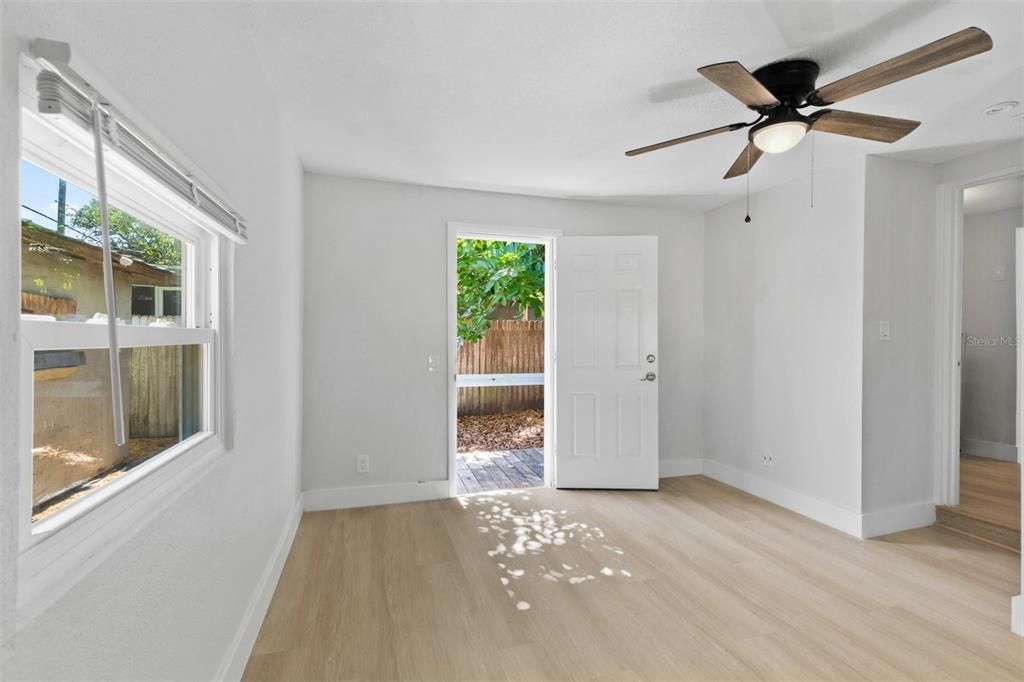 For Sale: $409,900 (3 beds, 2 baths, 1332 Square Feet)