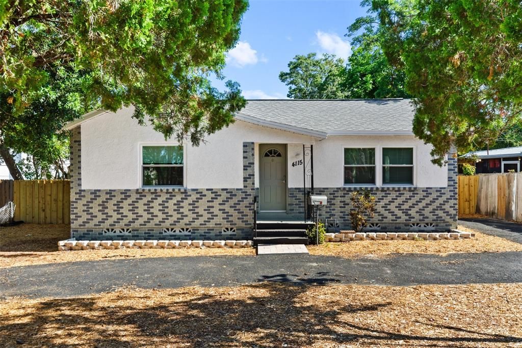 For Sale: $409,900 (3 beds, 2 baths, 1332 Square Feet)
