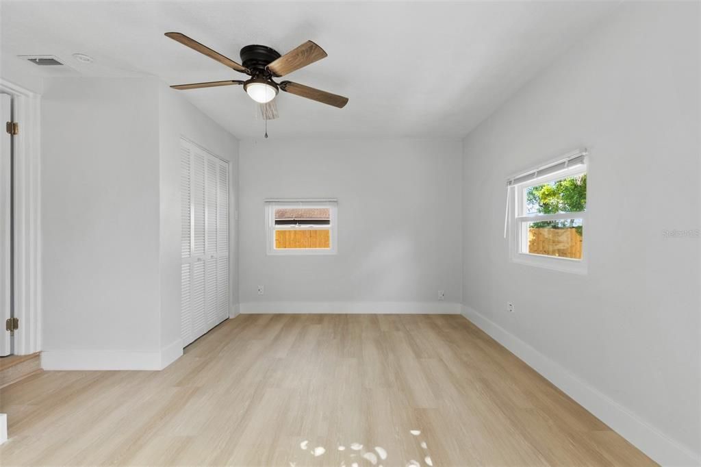 For Sale: $409,900 (3 beds, 2 baths, 1332 Square Feet)