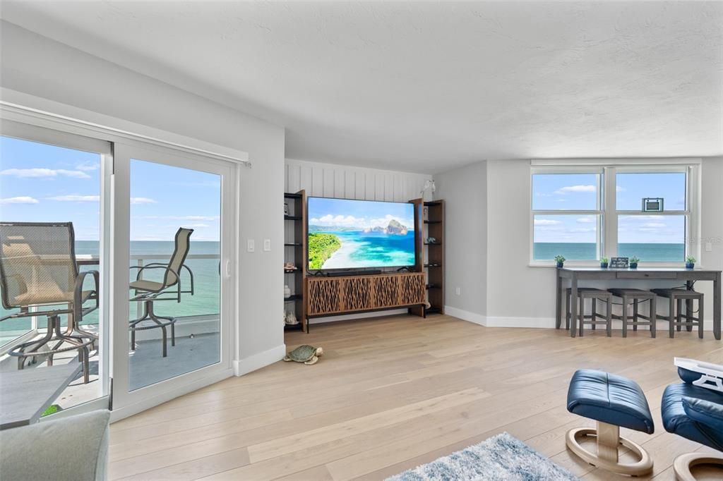 For Sale: $1,400,000 (2 beds, 2 baths, 1409 Square Feet)